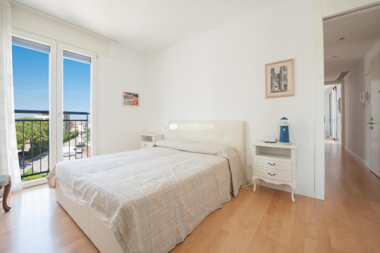 Residence Frontemar Immobiliare Pacella Лидо ди Йезоло Екстериор снимка