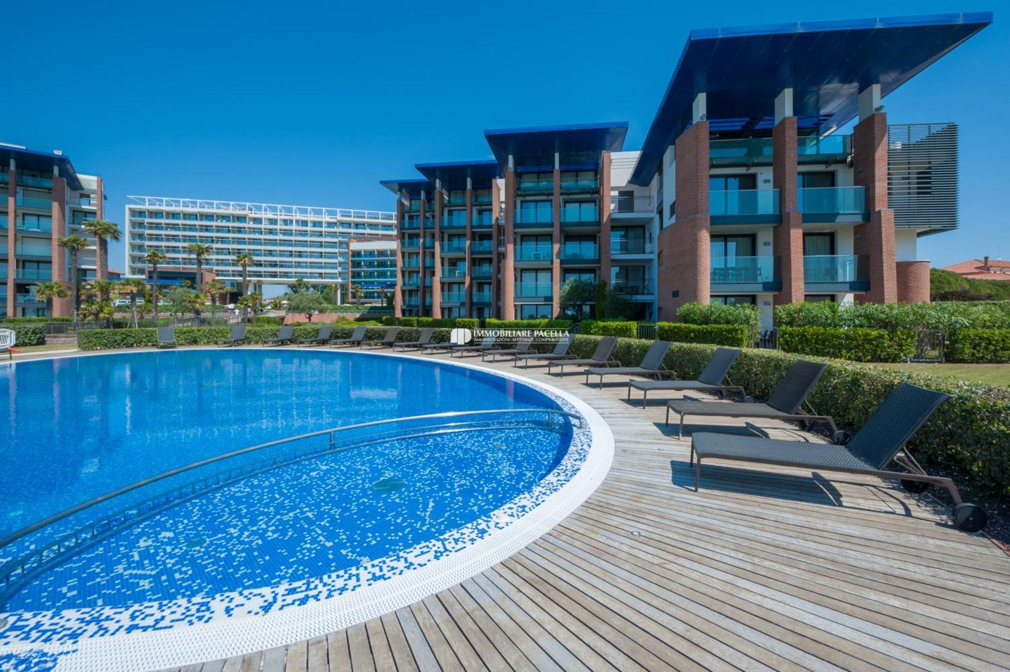 Residence Frontemar Immobiliare Pacella Лидо ди Йезоло Екстериор снимка