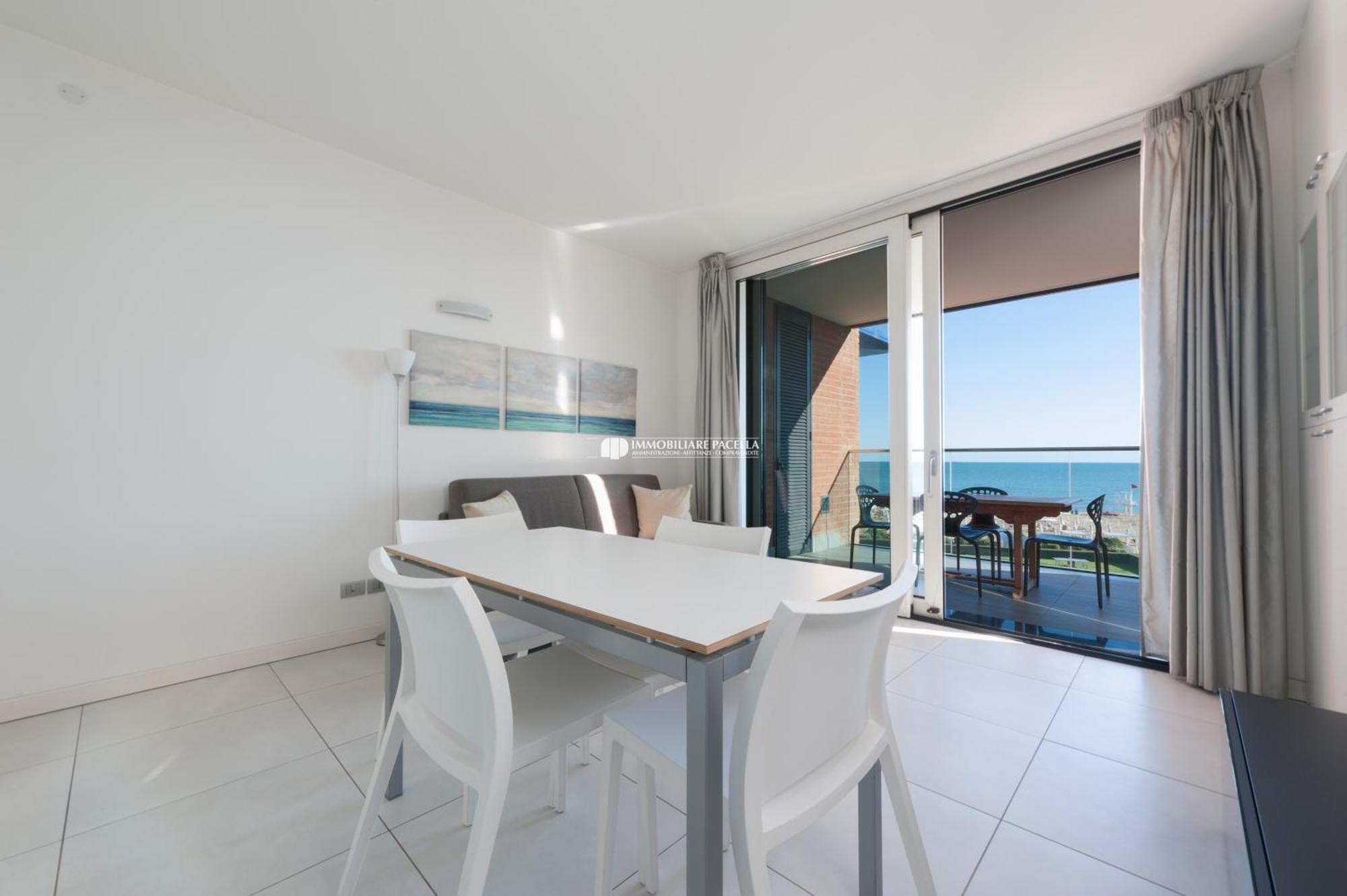 Residence Frontemar Immobiliare Pacella Лидо ди Йезоло Екстериор снимка